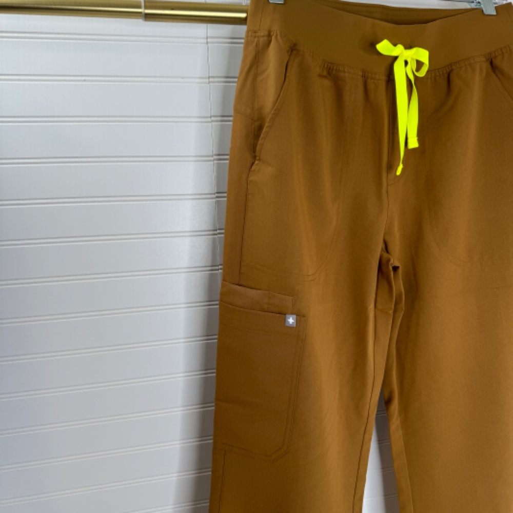 NWT Figs Wide Leg Scrub Pant Earth Limited Edition - Picture 2 of 4
